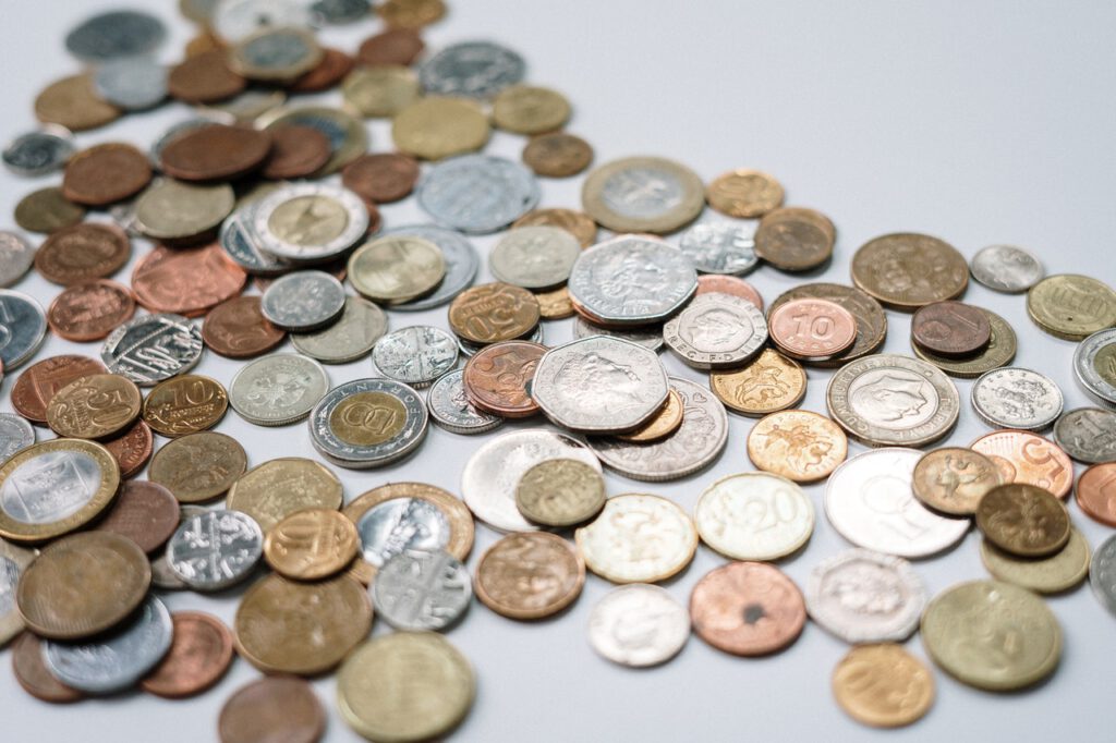 Pieniądze franki szwajcarskie i inne monety
